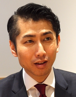 中本滋之氏
